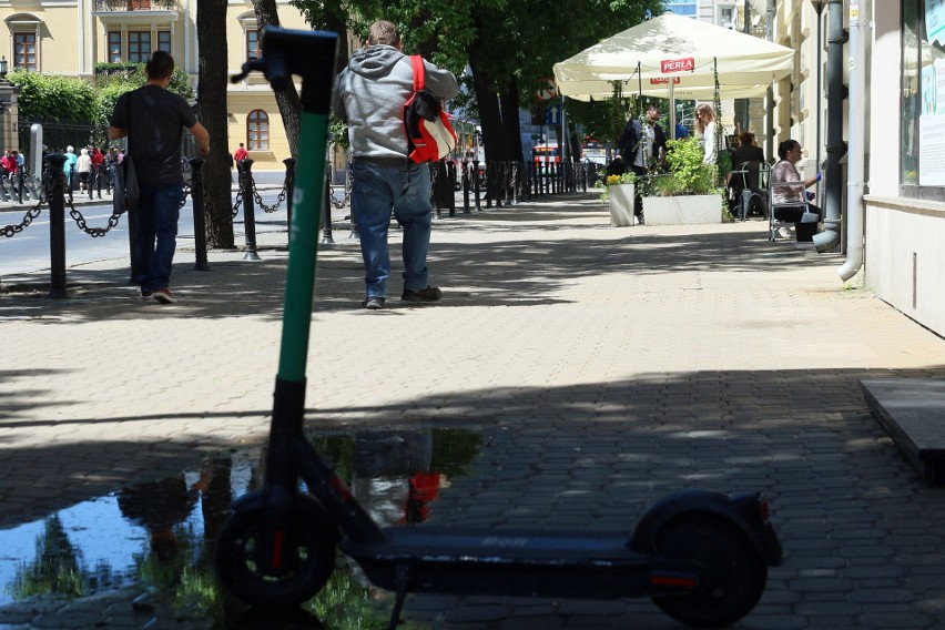 Lublin w promieniach słońca. Zobacz zdjęcia z fotograficznego spaceru po Śródmieściu