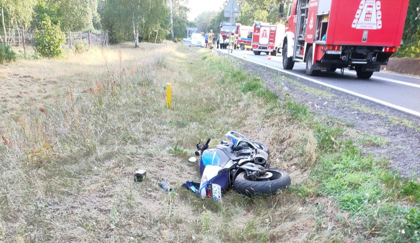 Niestety mimo podjętej reanimacji motocyklisty nie udało się...