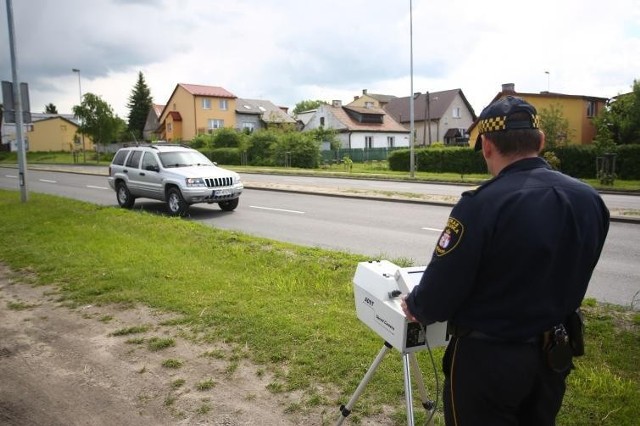 Ustawiony na ulicy Szarych Szeregów w Radomiu fotoradar zarejestrował prędkość 118 kilometrów na godzinę