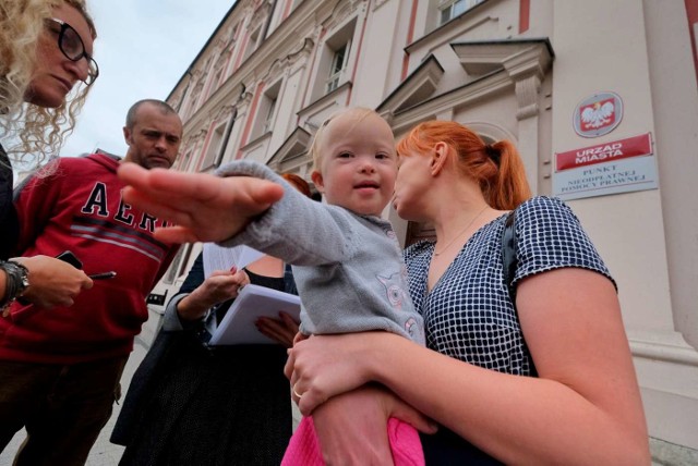 Takie miejsca jak Dobra Kawiarnia dają nadzieję rodzicom niepełnosprawnych dzieci, że te będą mogły pracować.