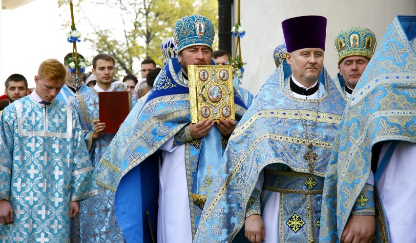 Procesja wokół świątyni przy ul. Ruskiej w Lublinie