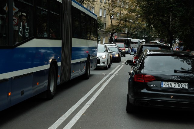 Od poniedziałku, w związku z powrotem studentów do  miasta, sytuacja komunikacyjna w Bronowicach może być jeszcze trudniejsza.