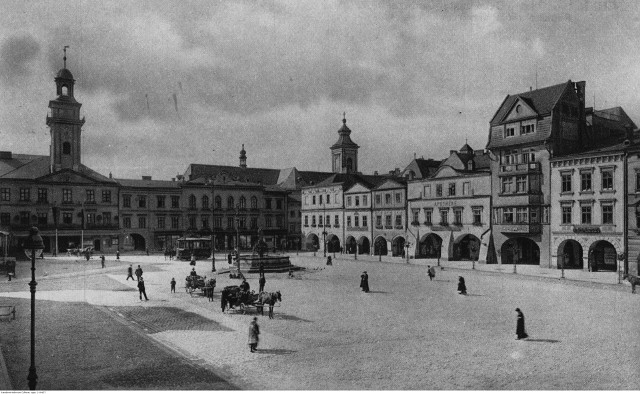 RynekZobacz kolejne zdjęcia/plansze. Przesuwaj zdjęcia w prawo - naciśnij strzałkę lub przycisk NASTĘPNE