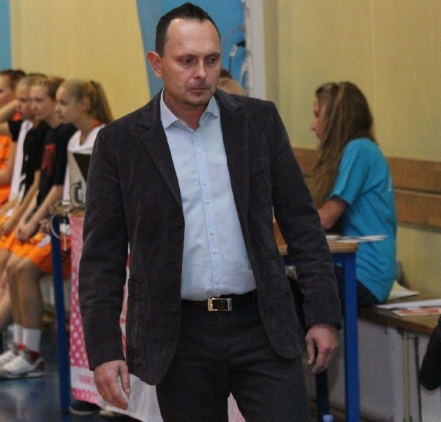 Podopieczne trenera Macieja Kruszewskiego zakończyły porażką pierwsze z czterech spotkań, które rozegrają w Estonii.