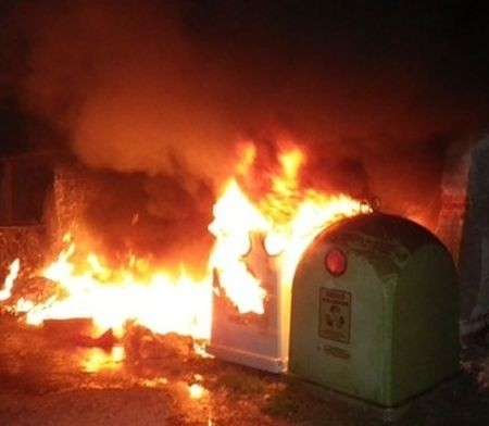 Dolny Śląsk: Podpalał pojemniki na śmieci. Trafił do aresztu [FOTO]