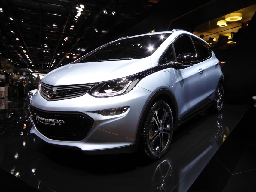 Opel Ampera-e...