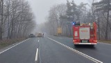Wypadek na DK88 w Gliwicach. Rozbite aż cztery pojazdy! Służby musiały użyć sprzętu hydraulicznego, by pomóc kierowcy