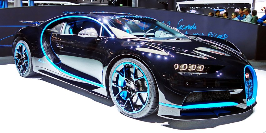 Bugatti Chiron:...