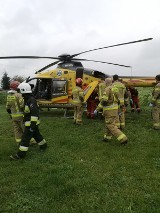 Wypadek w gminie Błaszki. Ciągnik przejechał 59-letniego mężczyznę. Śmigłowiec LPR na ratunek 