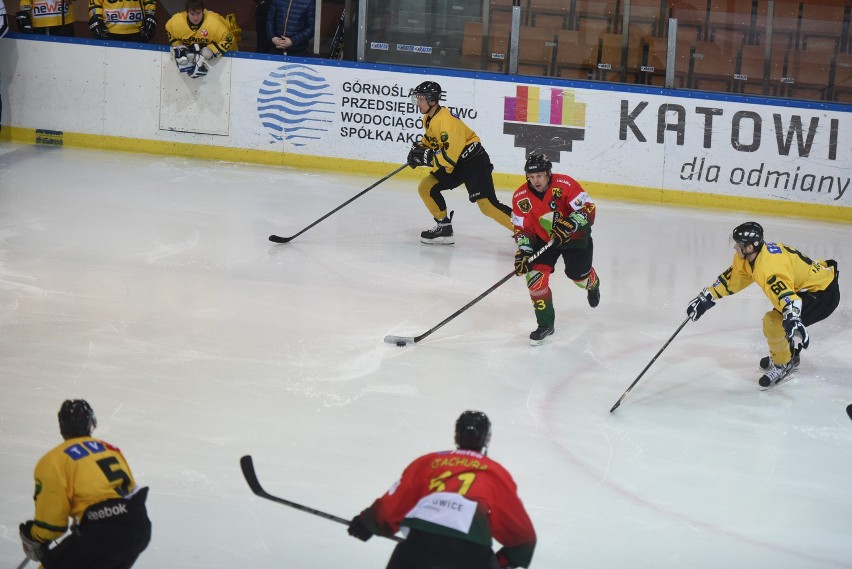 Hokej na lodzie: HC GKS Katowice - Naprzód Janów 4:6