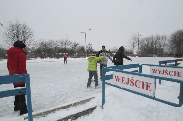 Na ferie udało się otworzyć naturalne lodowisko przy ulicy Szczecińskiej w Kielcach.