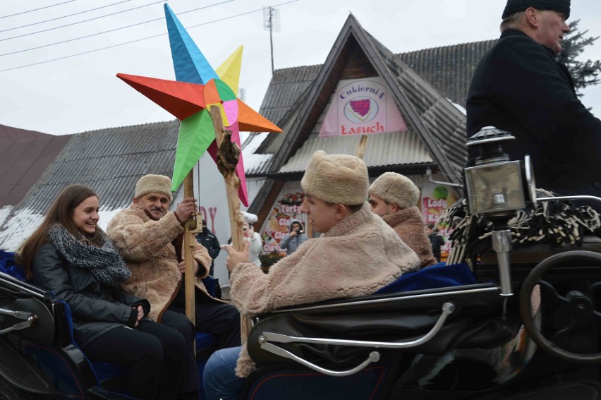 Bukowina Tatrzańska. Wystartował 45. Góralski Karnawał [ZDJĘCIA]