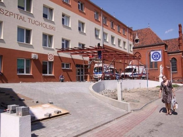 Szpital ma być oddany do użytku to 31 lipca. Czy uda się dokończyć prace do tego czasu?