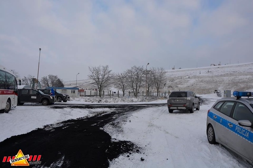 Spadli windą w dół szybu. Przeżyli, ale są połamani