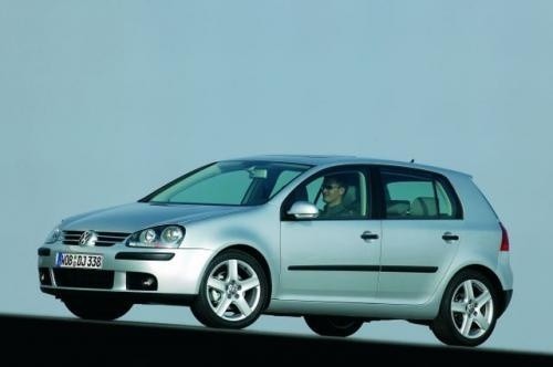 Fot. VW: Segment aut kompaktowych (klasa C) niektórzy...