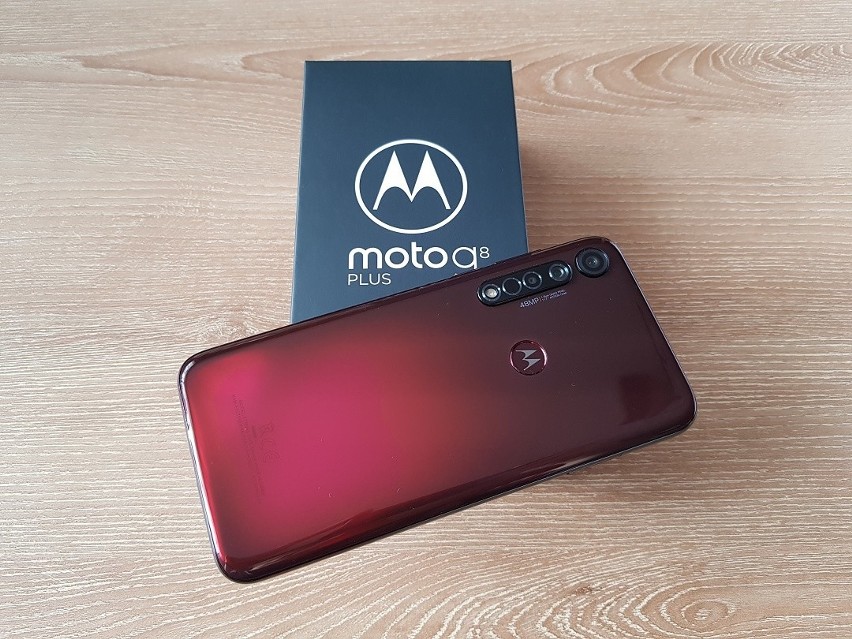 Stereo i w kolorze: smartfon Motorola G8 Plus. Test, recenzja 