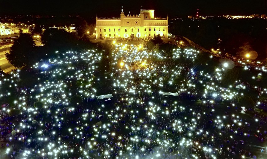 Koncert "Zakochani w Lublinie" na placu Zamkowym