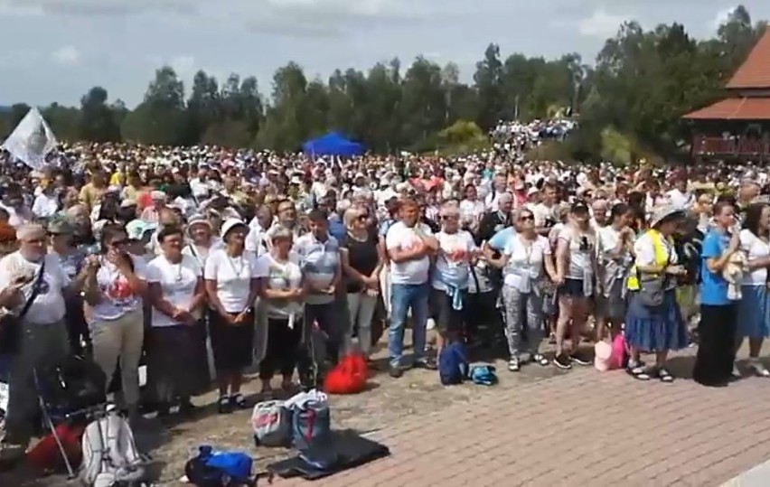 Pielgrzymi z diecezji radomskiej dotarli na Jasną Górę. Wszystkie grupy spotkały się na Przeprośnej Górce