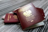 Śląsk: Długie kolejki ludzi ustawiają się po paszporty - brak terminów w rezerwacji online