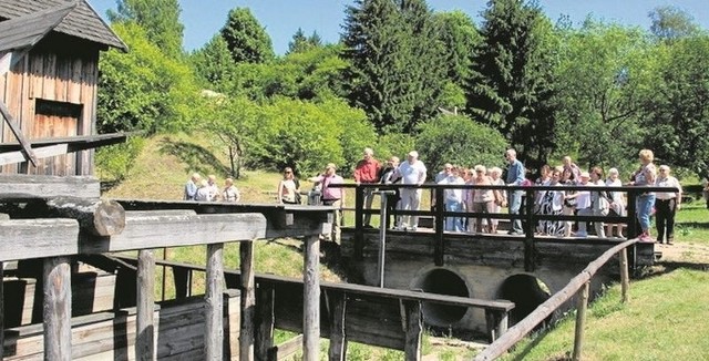 Uczestnicy zjazdu mieli okazję m.in. odwiedzić Skansen Kurpiowski w Nowogrodzie