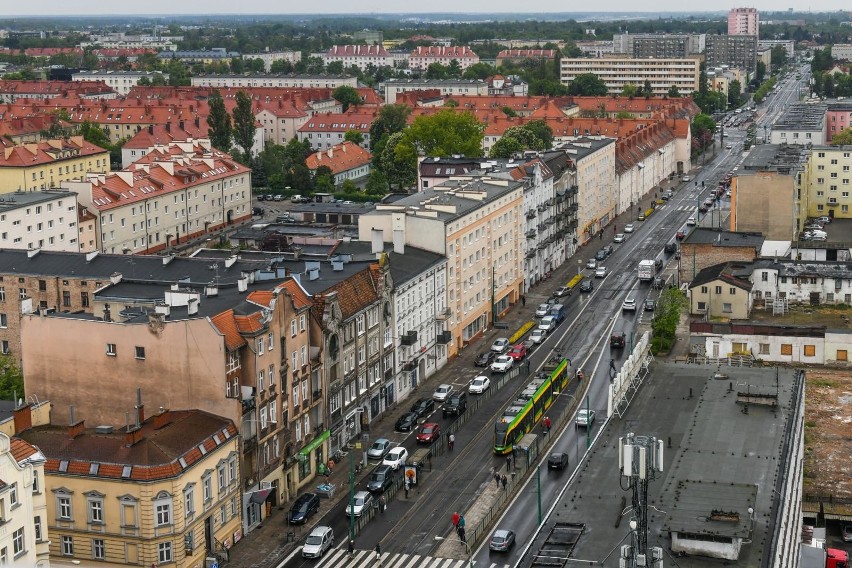 Ul. Dąbrowskiego - jedna z najbardziej ruchliwych ulic...
