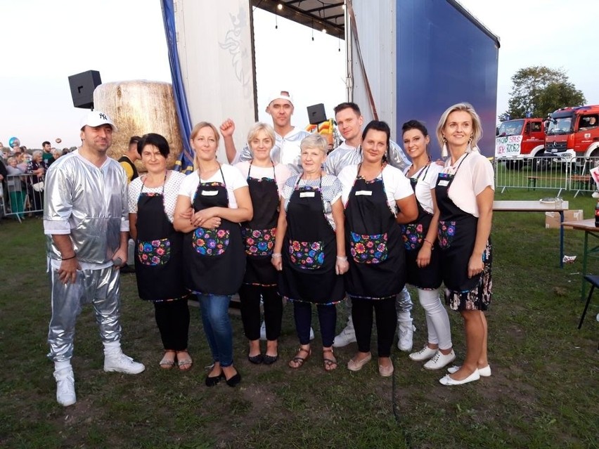 Pętkowo Wielkie. Festyn charytatywny dla Michasia Boguckiego z gminy Nur. Chłopiec walczy z rdzeniowym zanikiem mięśni