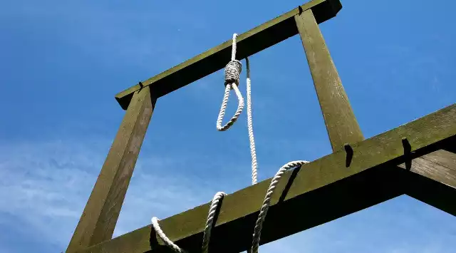 W Iranie dokonano egzekucji przez powieszenie uczestnika antyrządowych protestów.