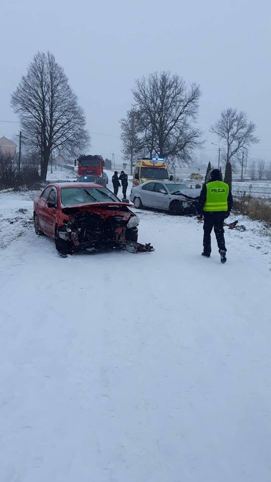 Zdjęcia z niedzielnego wypadku w Kosiorkach.