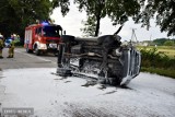 Wypadek na DW382 na Dolnym Śląsku. Toyota dachowała, w aucie były dzieci! [ZDJĘCIA]