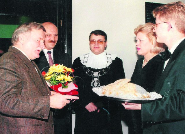 Prezydent Lech Wałęsa był gościem słupskich rzemieślników, gdy w 1996 roku obchodzono 50-lecie  słupskiego rzemiosła.