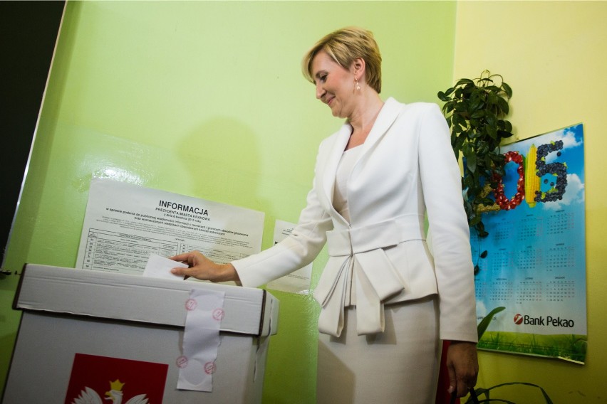 Wybory prezydenckie 2015. Na zdjęciu: Agata Kornhauser Duda,...