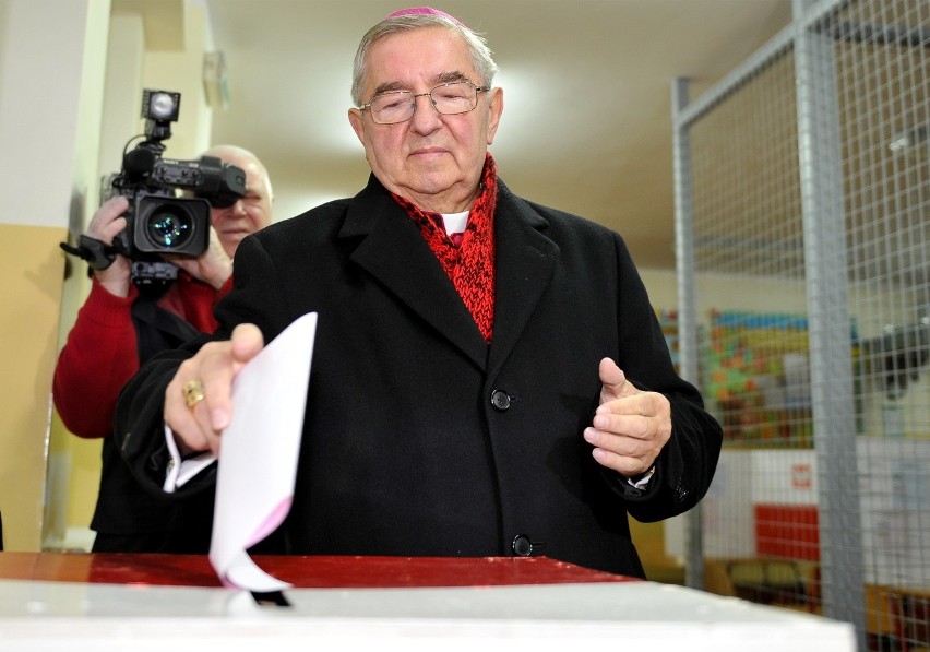 Abp. Sławoj Leszek Głódź zagłosował w wyborach samorządowych