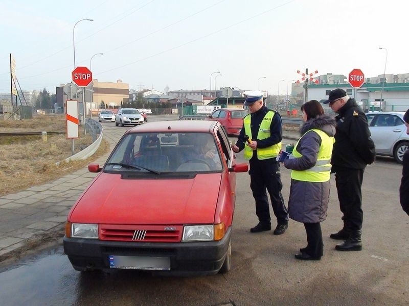 Policyjna akcja Bezpieczny przejazd. 170 wykroczeń w jeden dzień (zdjęcia)