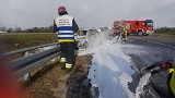 Samochód spłonął w Zalesiu Śląskim na drodze wojewódzkiej 426
