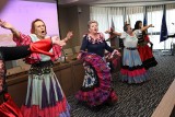 Tak Rada Seniorów z powiatu kieleckiego świętowała Dzień Kobiet. Były występy artystyczne i prezenty