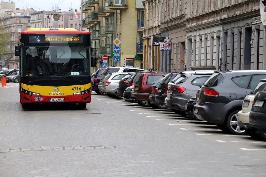 Może i nowe miejsca postojowe na Trójkącie będą płatne, ale...