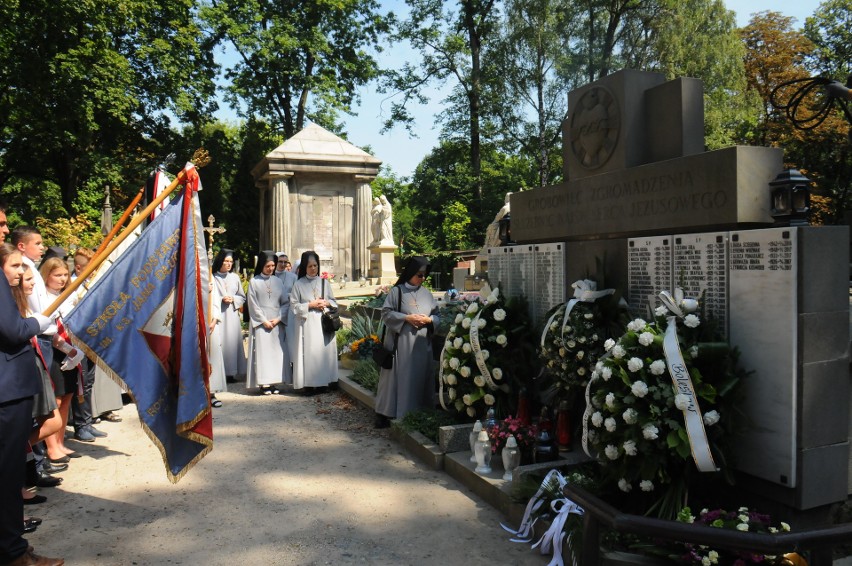 Pogrzeb sekretarki Jana Pawła II [ZDJĘCIA]