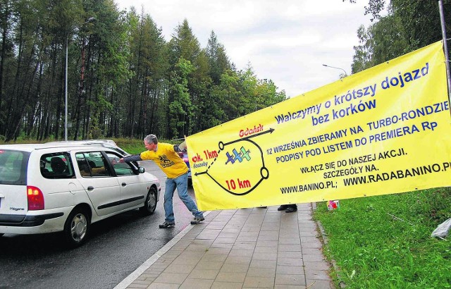 Walka o lokalną drogę, liczącą zaledwie 1 km, po północnej stronie lotniska w zamian za zamkniętą ul. Słowackiego trwa od 3 lat