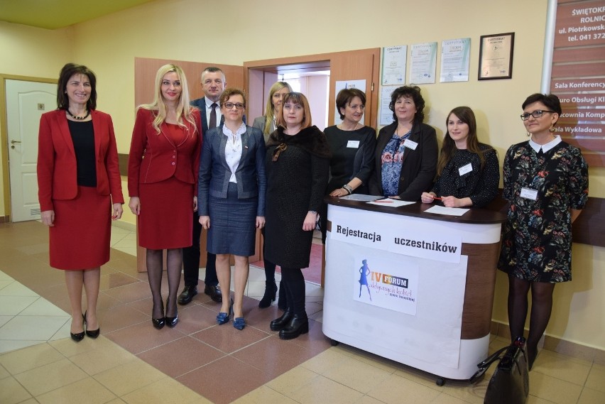 Panie z kilku powiatów spotkały się w Modliszewicach na IV Forum Aktywnych Kobiet Ziemi Koneckiej