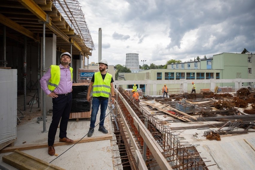 Trwają prace przy budowie nowoczesnego basenu przy ul. Matuszczaka w Rzeszowie