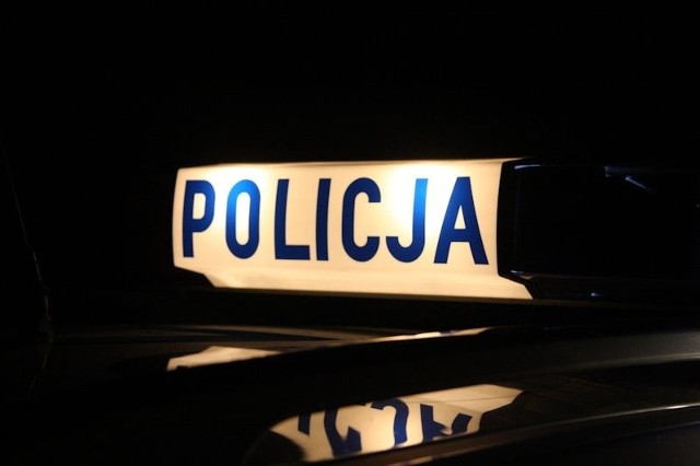 Kiedy policjanci przebadali go alkomatem okazało się, że mieszkaniec Opola w wydychanym powietrzu miał ponad 2 promile alkoholu.