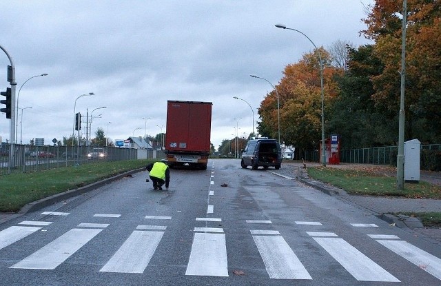 Śmiertelny wypadek na przejściu przez ul. Piłaskiego