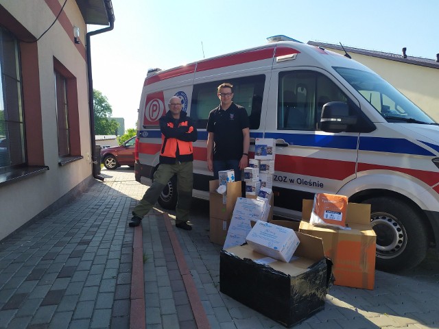 Akcja pomocy dla ratowników medycznych z powiatu oleskiego.