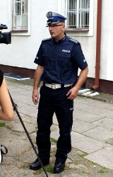 Ostrołęccy policjanci mają już nowe mundury. Zobacz jak w nich wyglądają