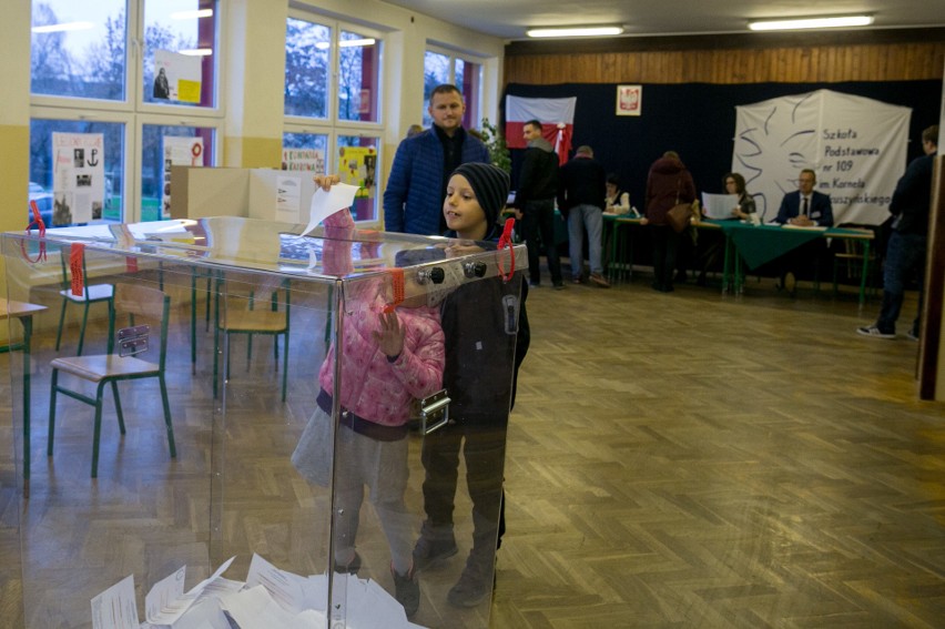 Wybory samorządowe 2018 - druga tura. Prezydent Andrzej Duda...