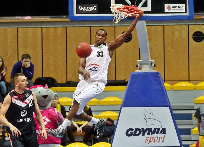 Gdynia Basket Cup. Czarni Słupsk wyrzucili za burtę mistrza Polski! Półfinał nie dla Asseco! [FOTO]