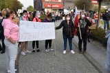 Protest na granicy w Gubinie. Kilkaset osób zebrało się na przejściu granicznym oraz Wyspie Teatralnej. Pomoże to znieść kwarantannę?