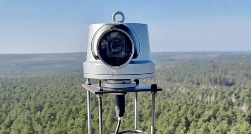 Nowoczesne kamery zamiast ludzi w świętokrzyskich i radomskich lasach. Tak leśnicy będą wypatrywać pożarów