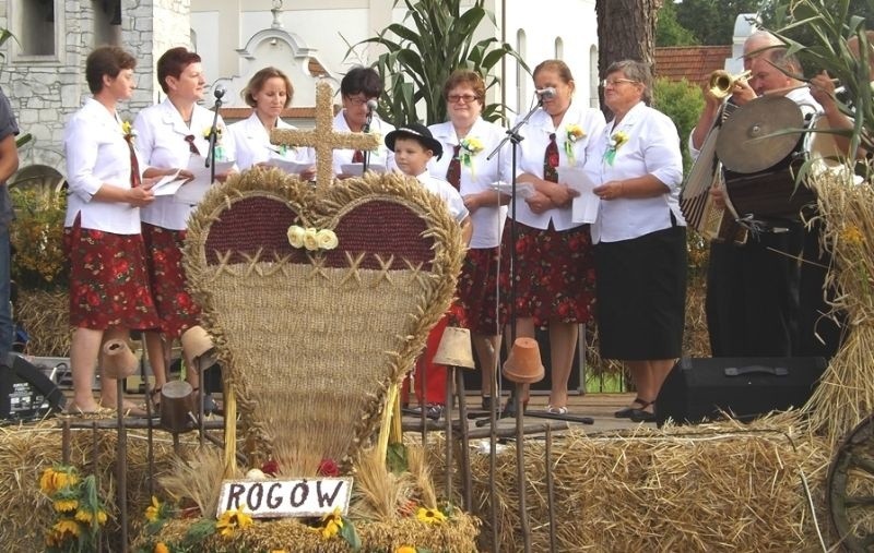 Rogów – najpiękniejszy. Ten wieniec dożynkowy zajął w...