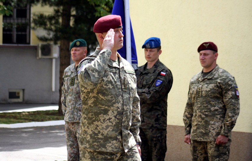 Ministrowie spraw zagranicznych w brygadzie trzech narodów